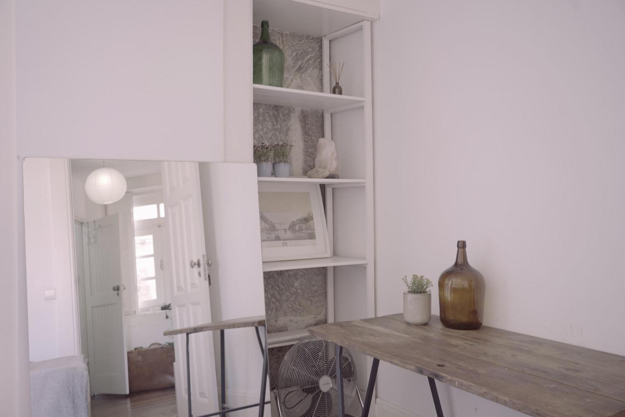 Light & Airy Historic Centre House With Balconies * Oporto